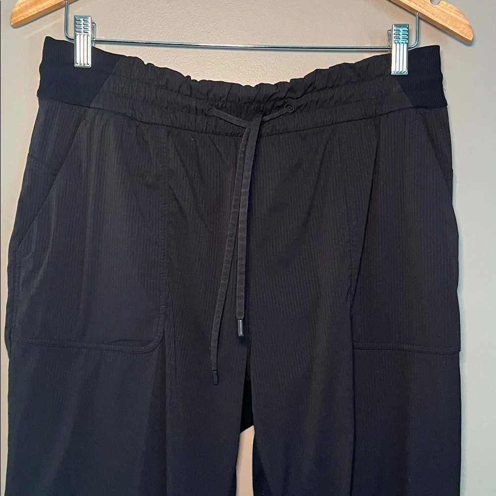 Lululemon Dance Studio Relaxed Fit Cropped Pant Black Size 8